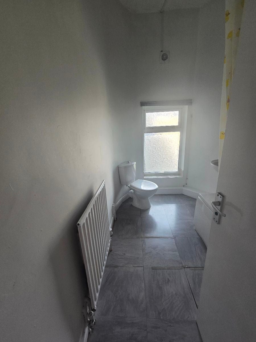 Flat Humberstone Road in Leicester