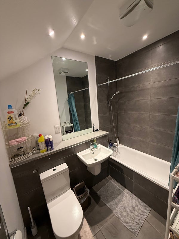 Flat Rufford Street in Greater London