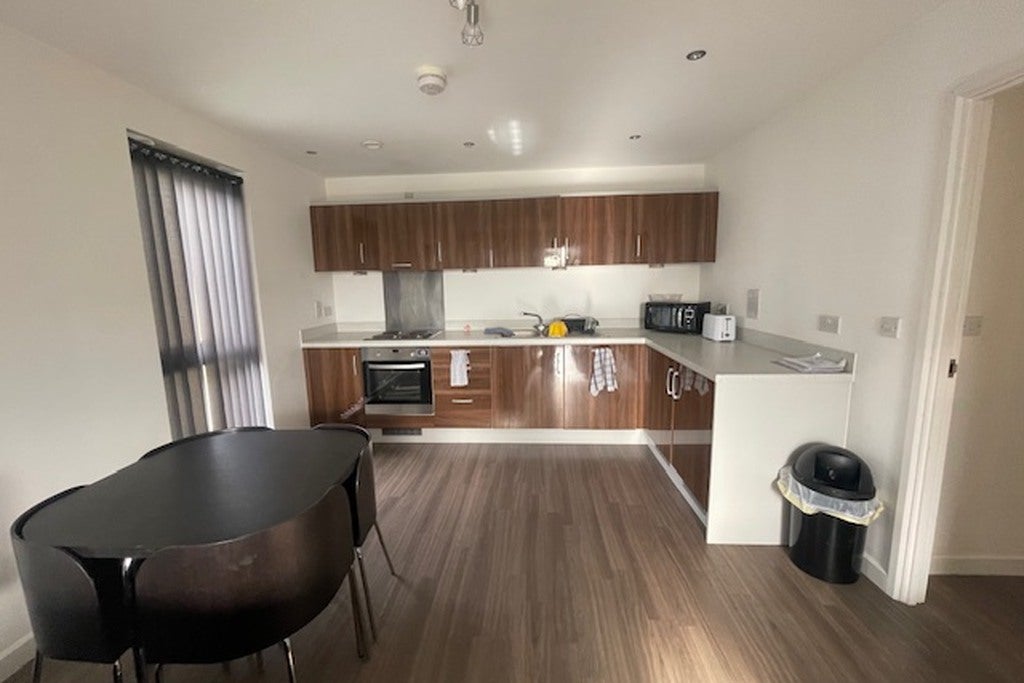 Flat Broadmead Road in Woking