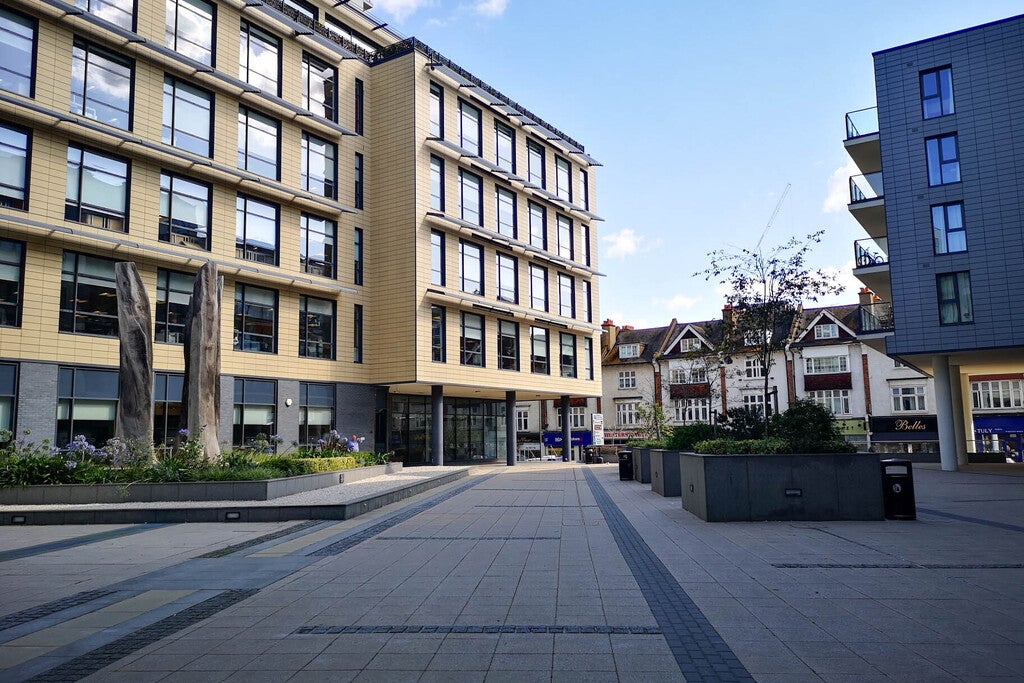 Flat Broadmead Road in Woking