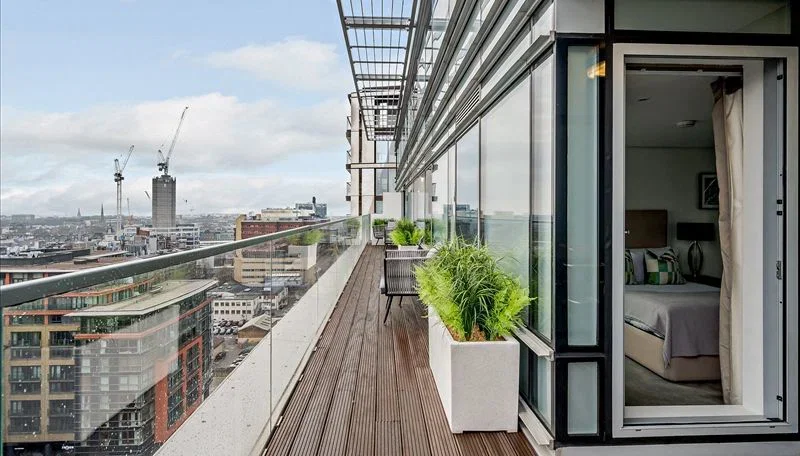 Flat Merchant Square in City of Westminster