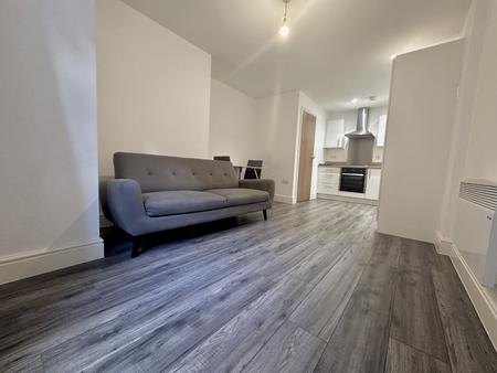 Flat Surrey Street in Sheffield