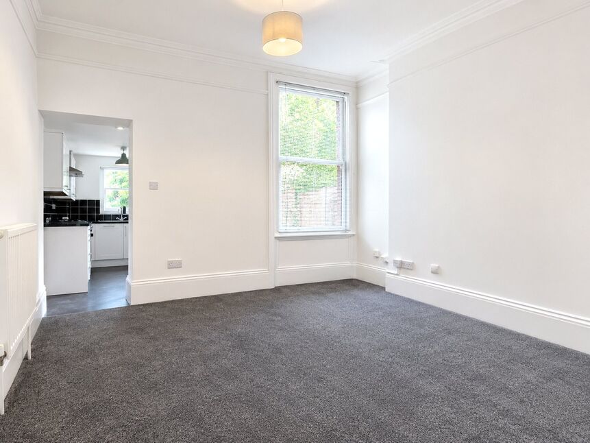 Flat Croydon Road in Greater London