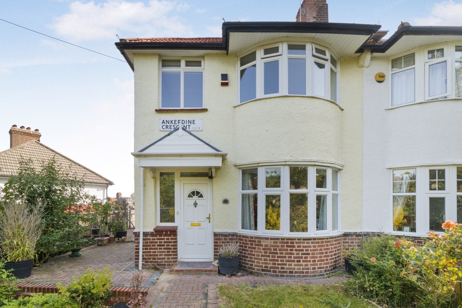 House Donaldson Road in Greater London