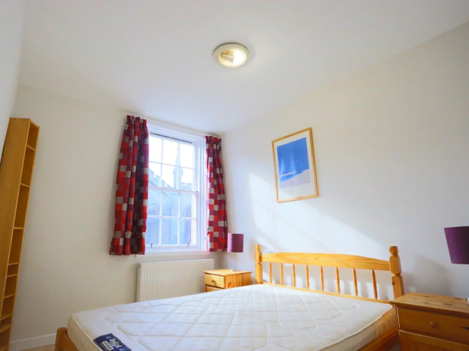 Flat Nicolson Street in Edinburgh