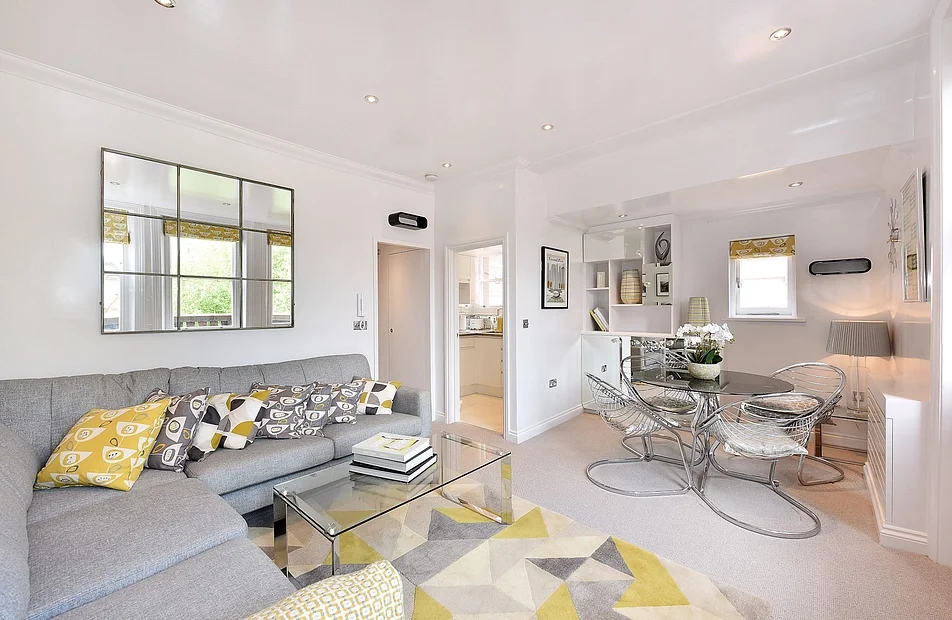 Flat Sloane Gardens in Greater London