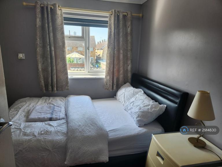 House Tangham Walk in Basildon