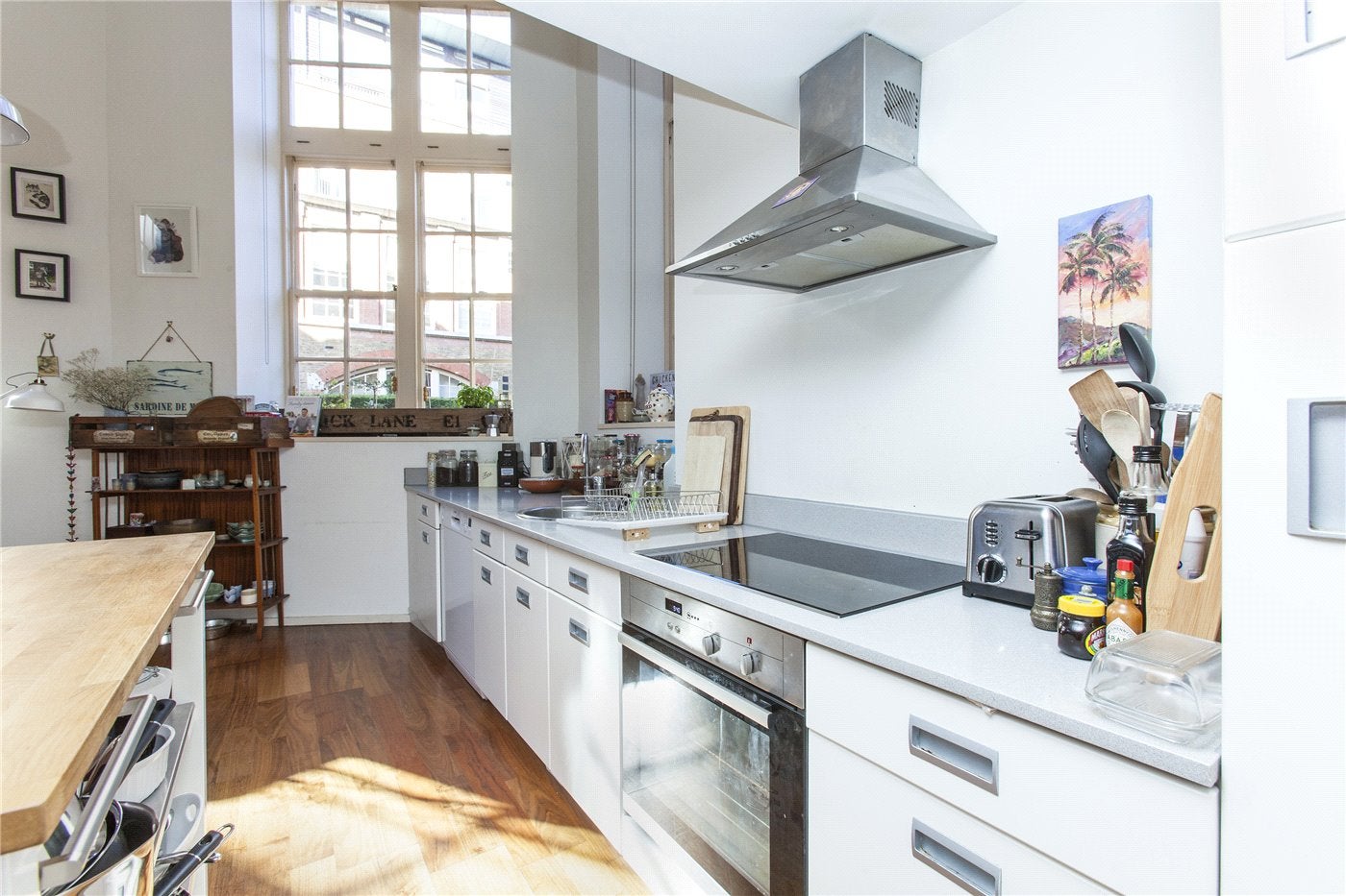 Flat Clark Street in Greater London