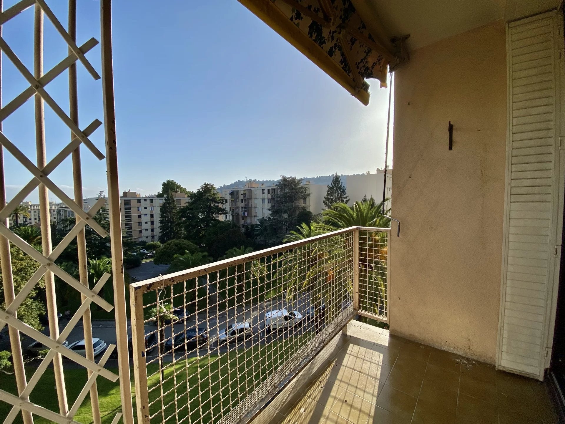Flat Avenue du Ray in Nice