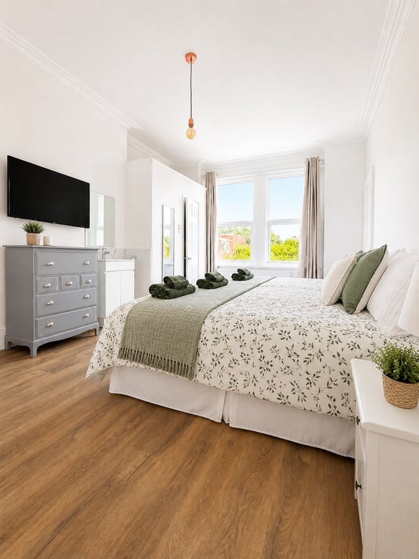 Room Westby Road in Bournemouth