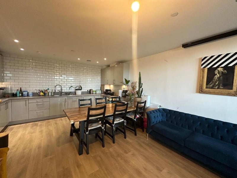 Room Wells Terrace in Greater London