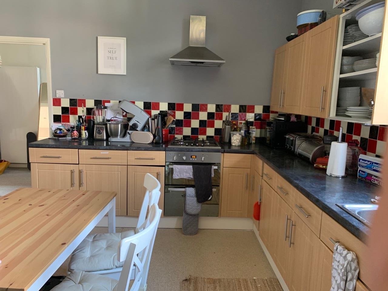 Flat Micheldever Road in Greater London