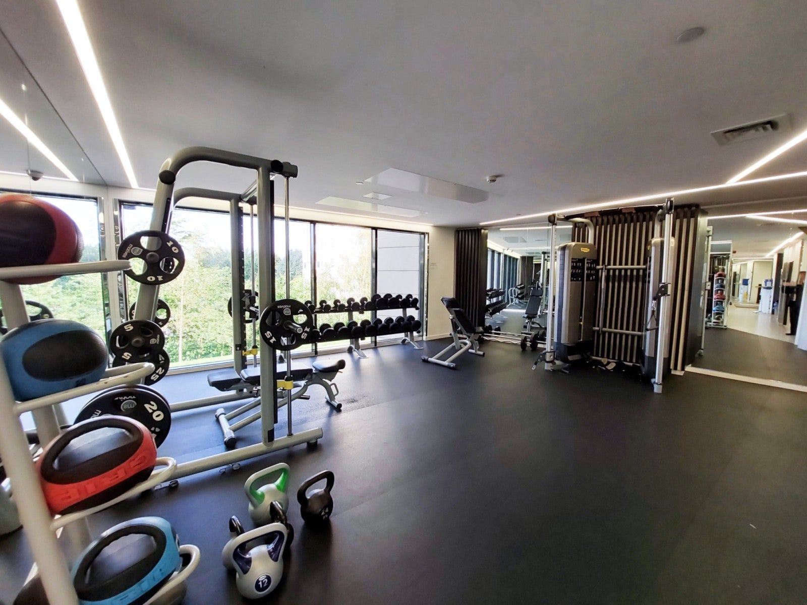 Flat Pump House Crescent in Greater London