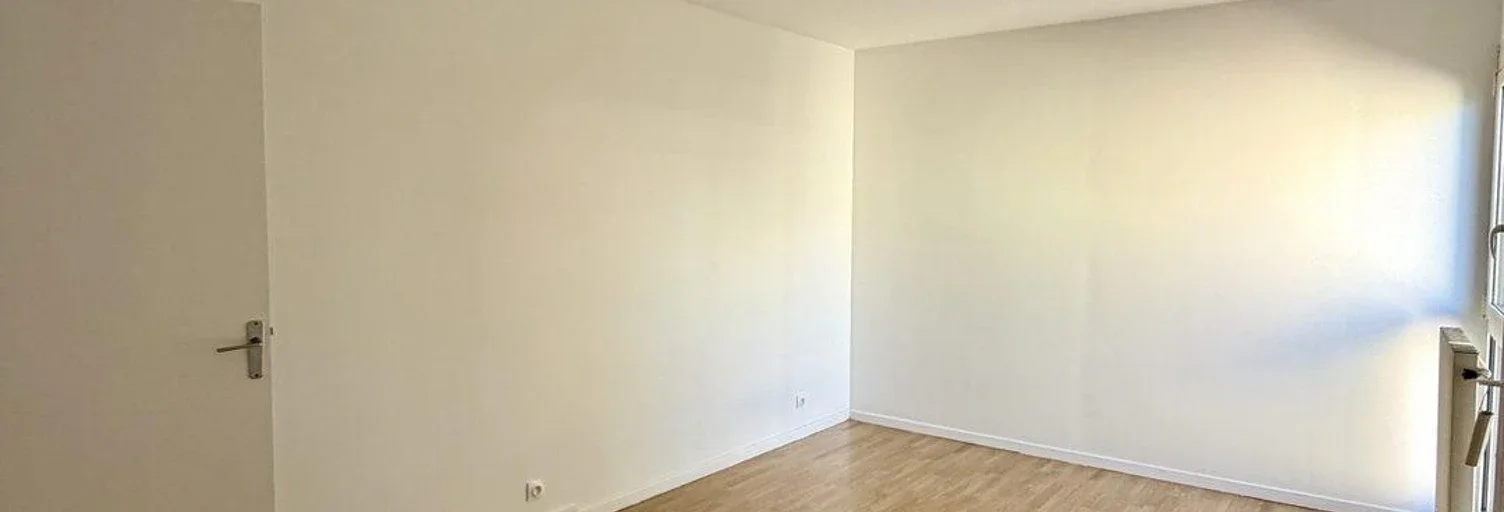 Flat Boulevard Ange Delestrade in Plan-de-Cuques