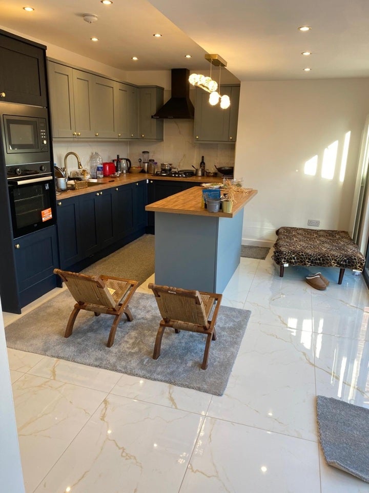 Room Overton Road in Greater London