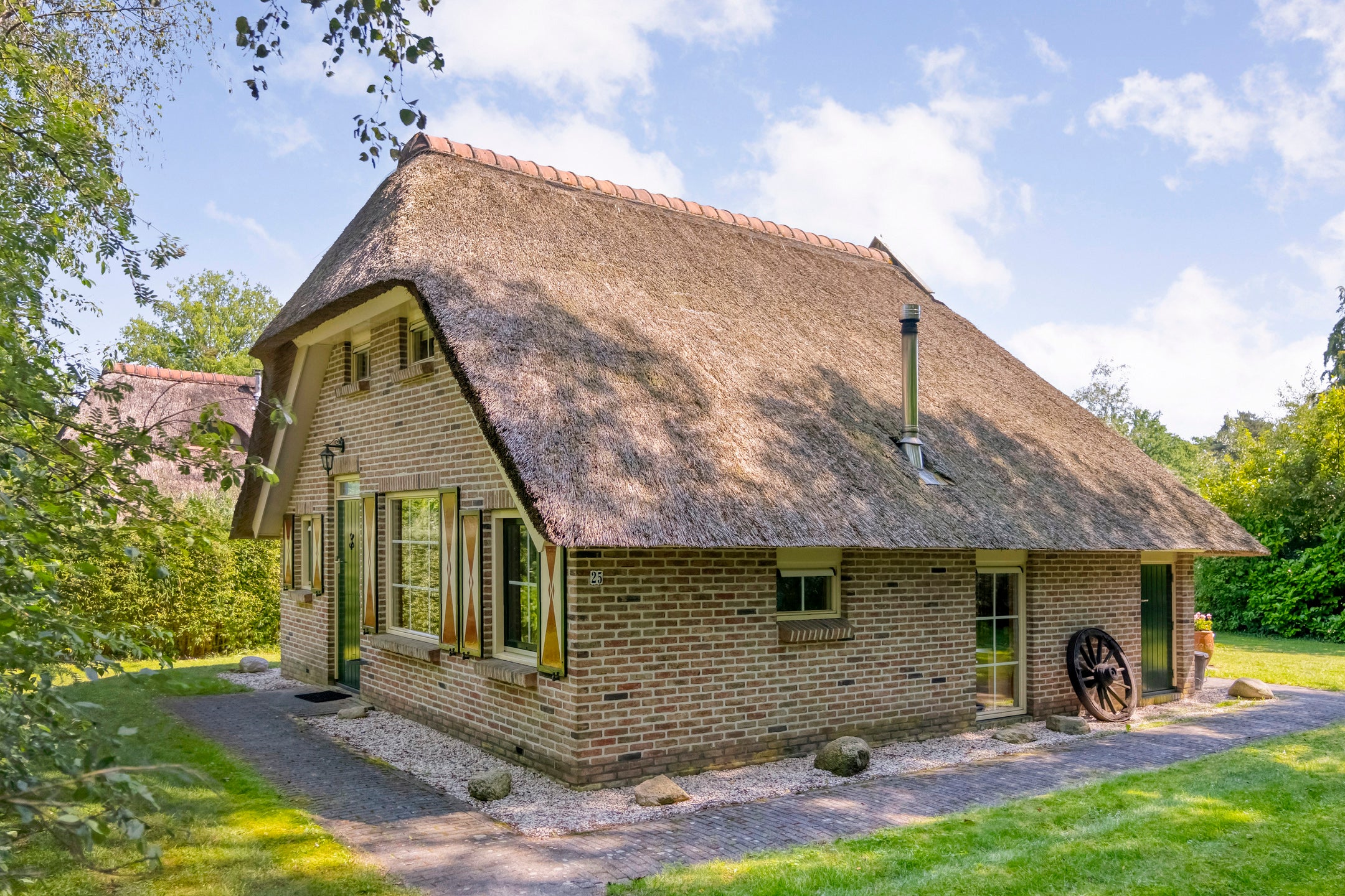 Huis Veldhuisweg 4 25 in IJhorst