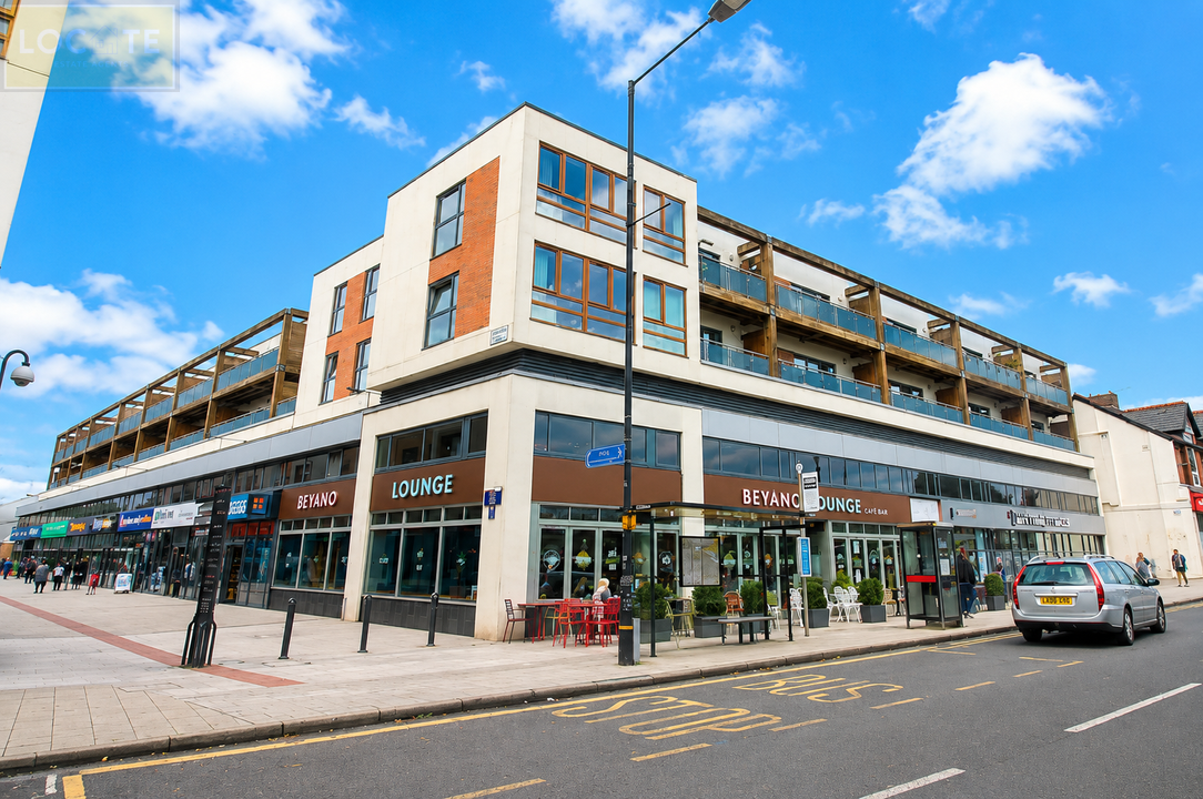 Flat Flixton Road in Trafford