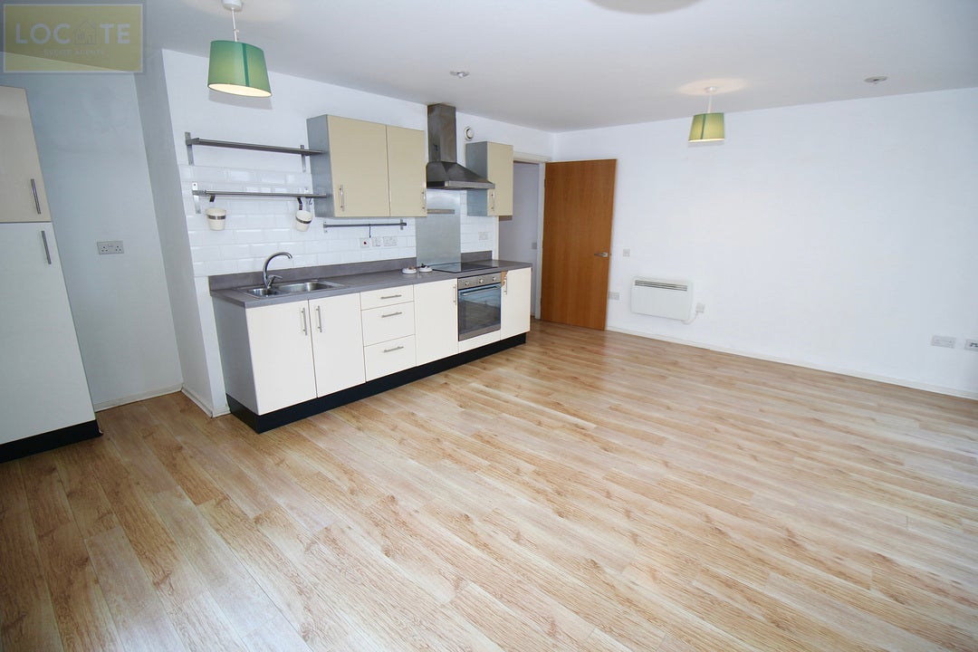 Flat Flixton Road in Trafford