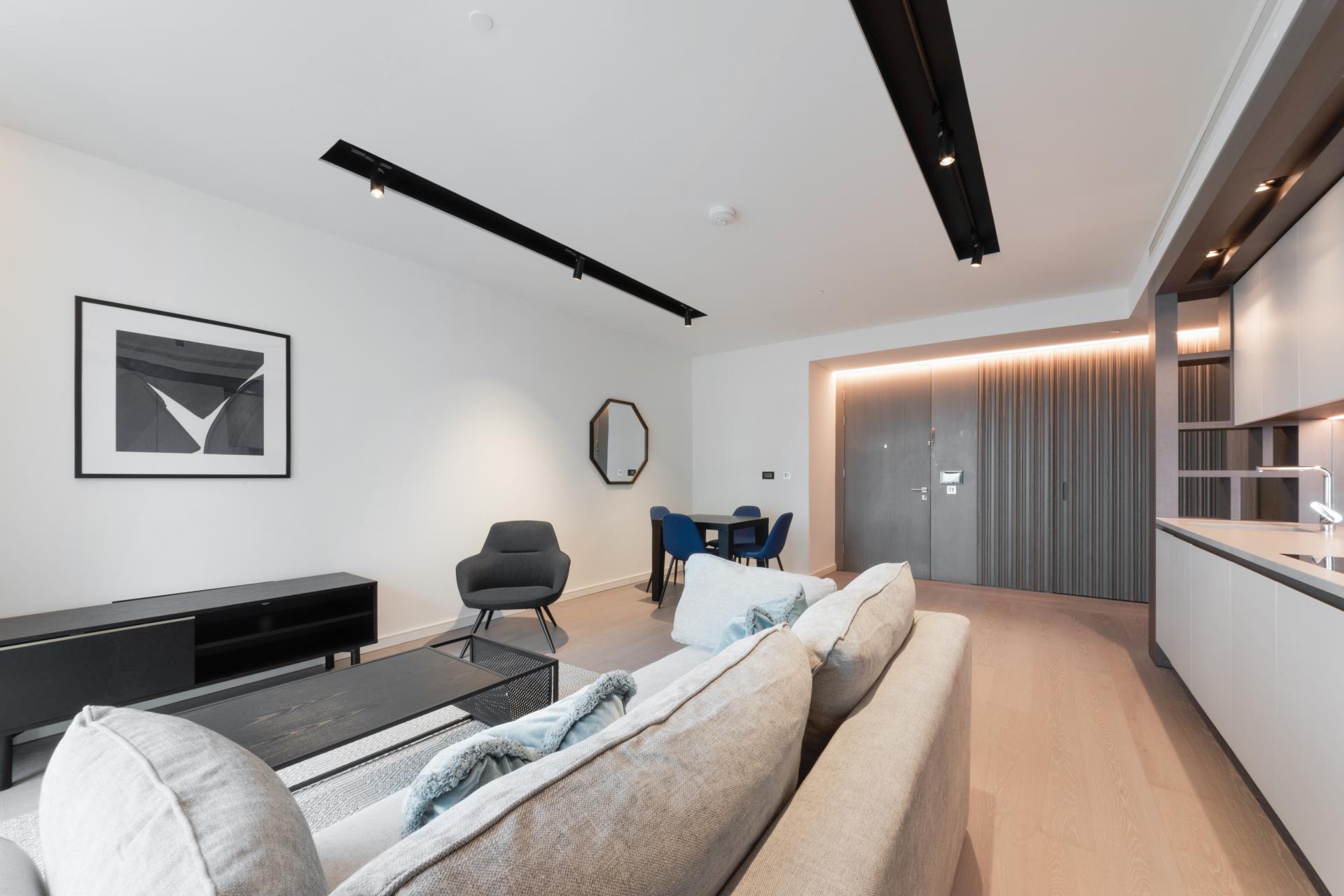 Flat Park Drive in Greater London