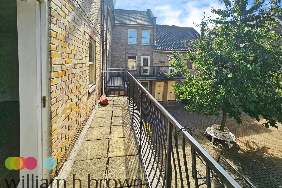 Flat Godfreys Mews in Chelmsford