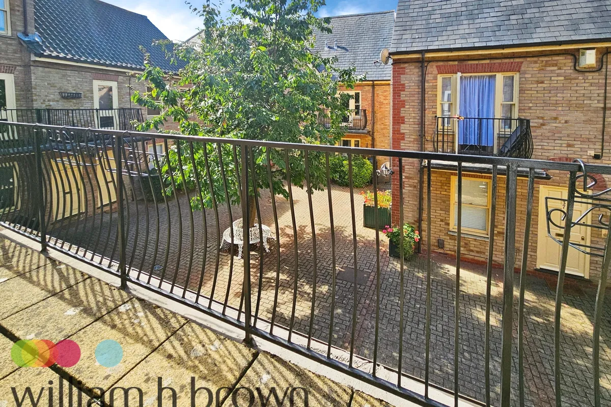Flat Godfreys Mews in Chelmsford