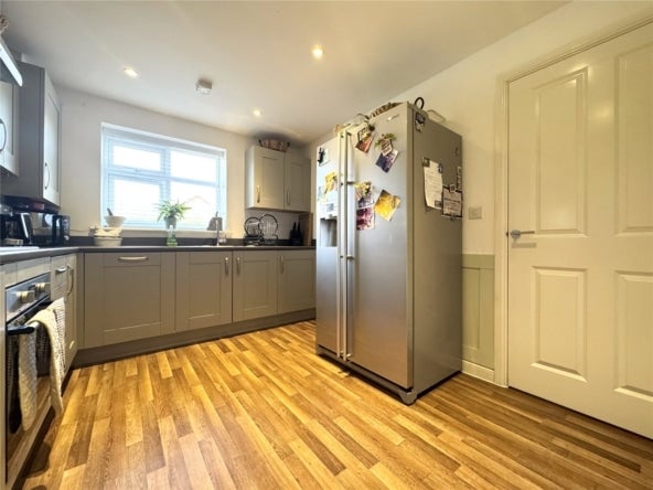 House Welby Close in Tadpole Garden Village