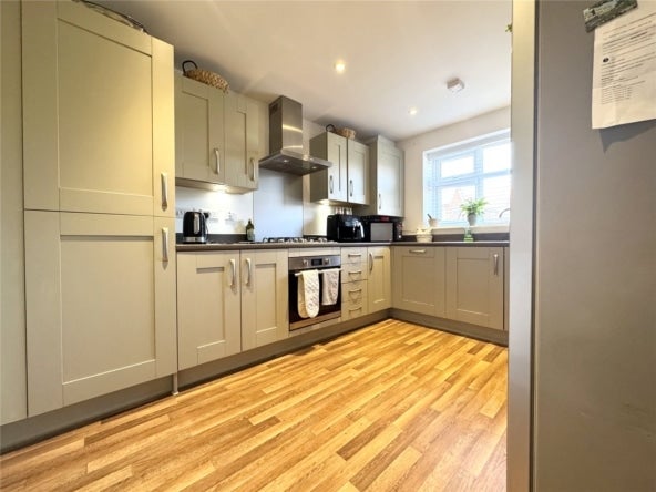 House Welby Close in Tadpole Garden Village