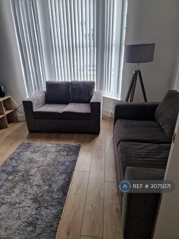 Room Alderson Road in Liverpool