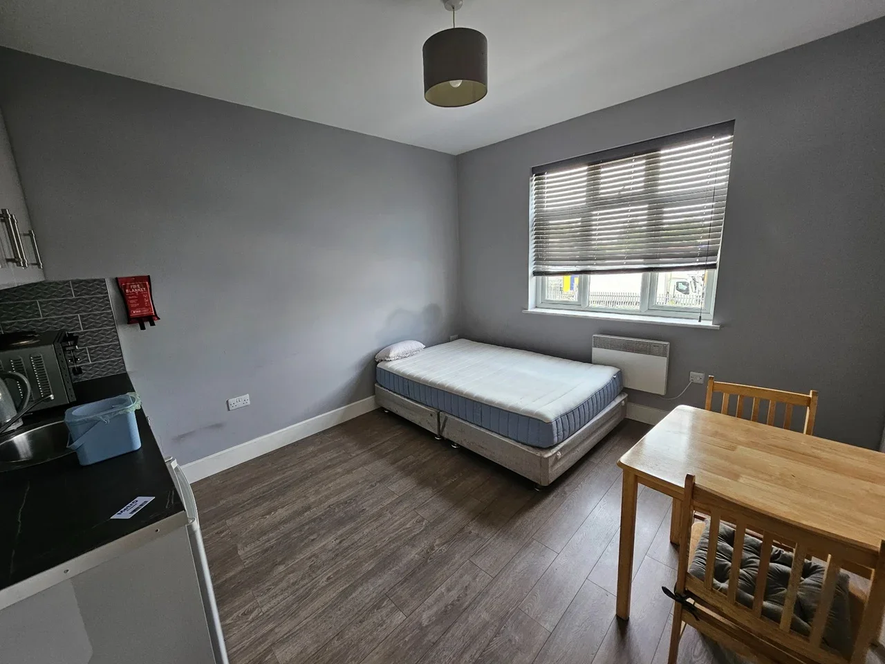 Flat Bilton Way in Greater London