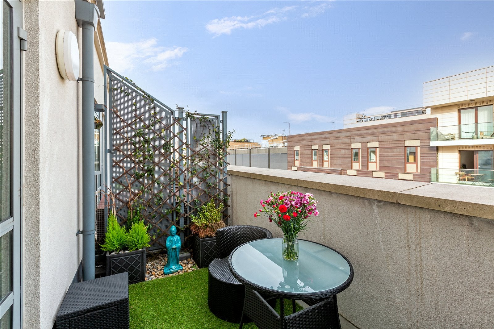 Flat Guildhouse Street in City of Westminster