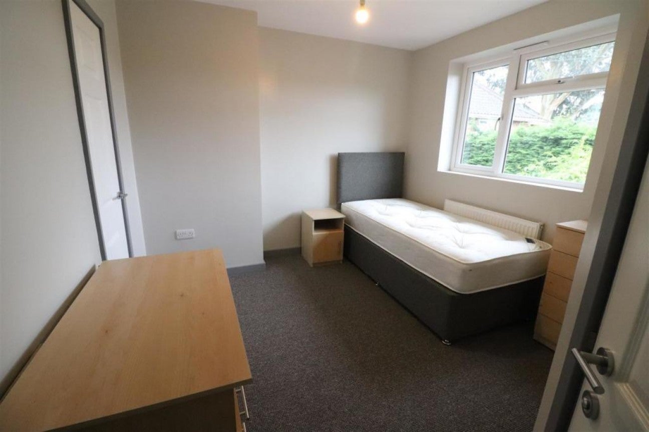 Room Sotherton Road in Norwich