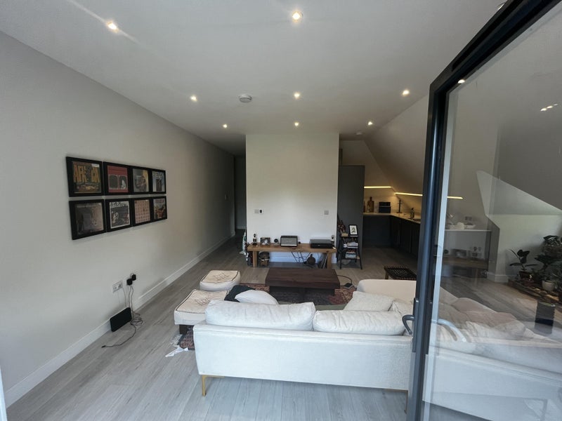 Flat London Road in Greater London