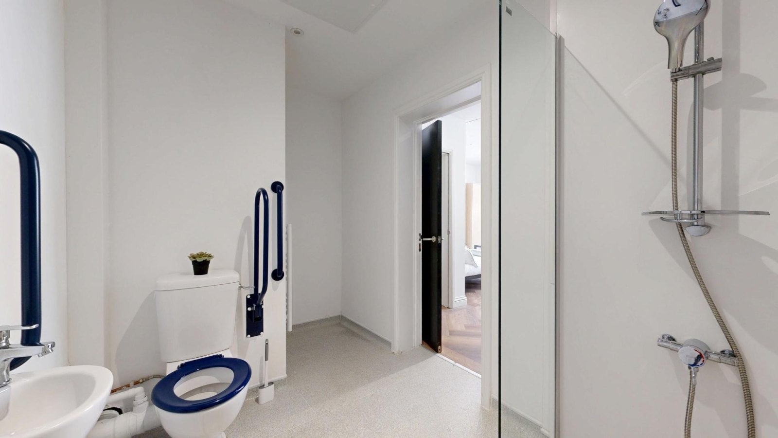 Flat Thurloe Street in Manchester