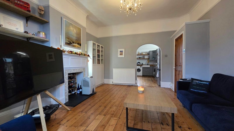 Flat Oliver Avenue in Greater London