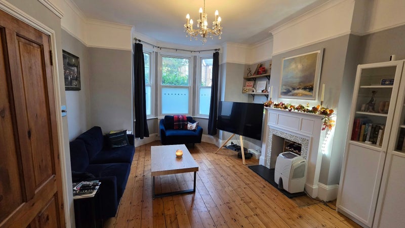Flat Oliver Avenue in Greater London