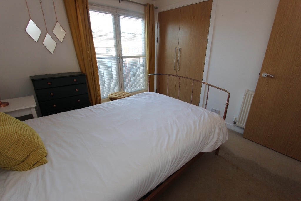 Flat East Pilton Farm Crescent in City of Edinburgh