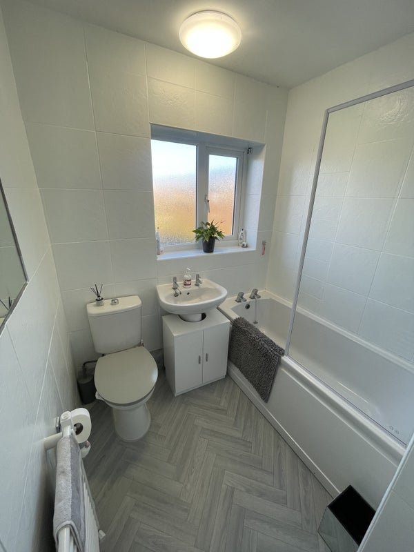 Room Preston Old Road in Borough of Fylde