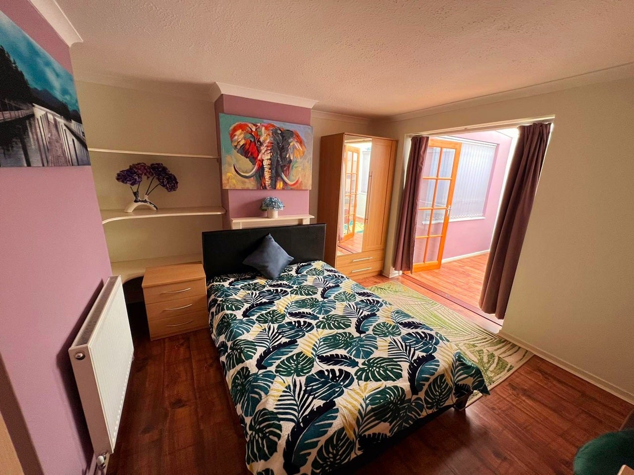Room Duke Street in Taunton