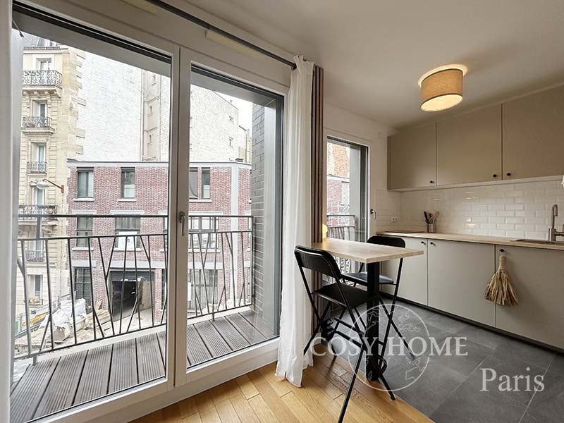 Appartement Rue Hégésippe Moreau à Paris