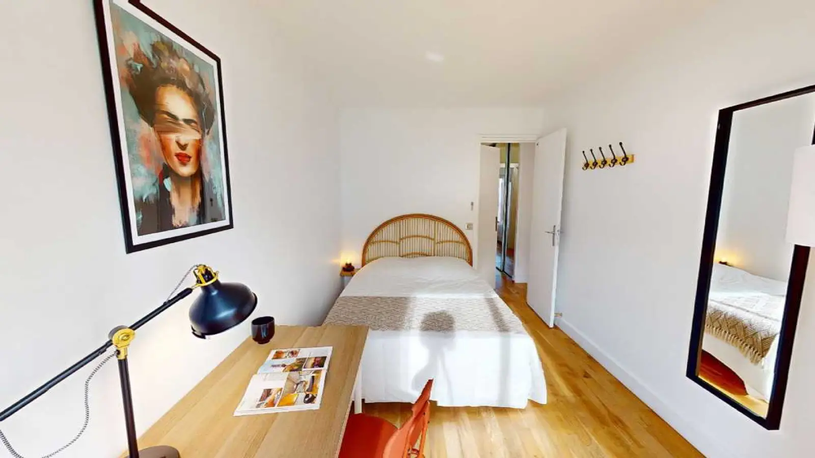 Flat Rue de Lourmel in Paris