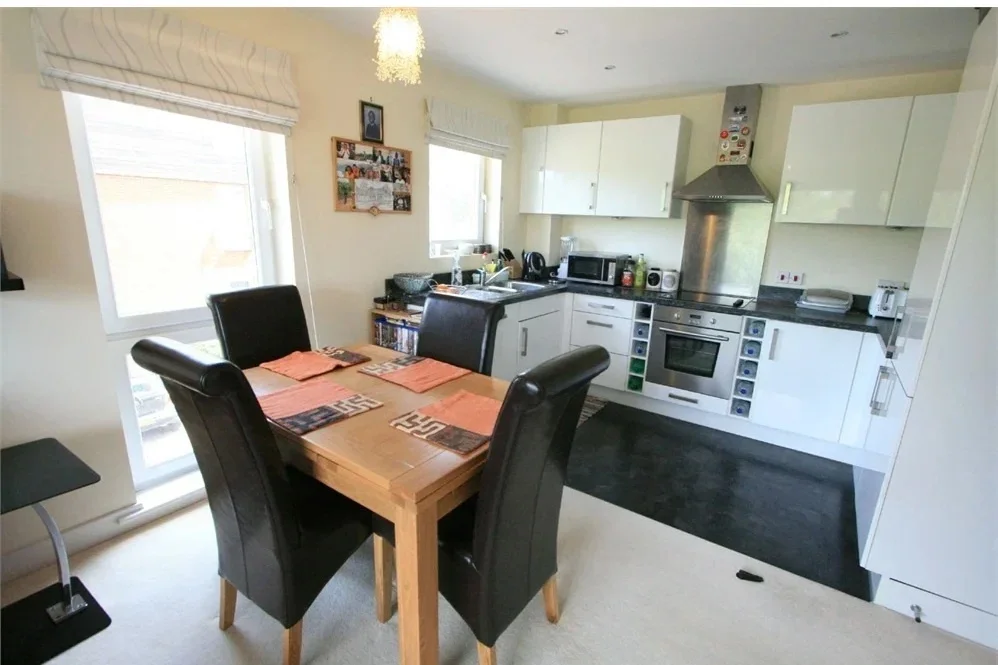 Flat Medhurst Drive in Greater London