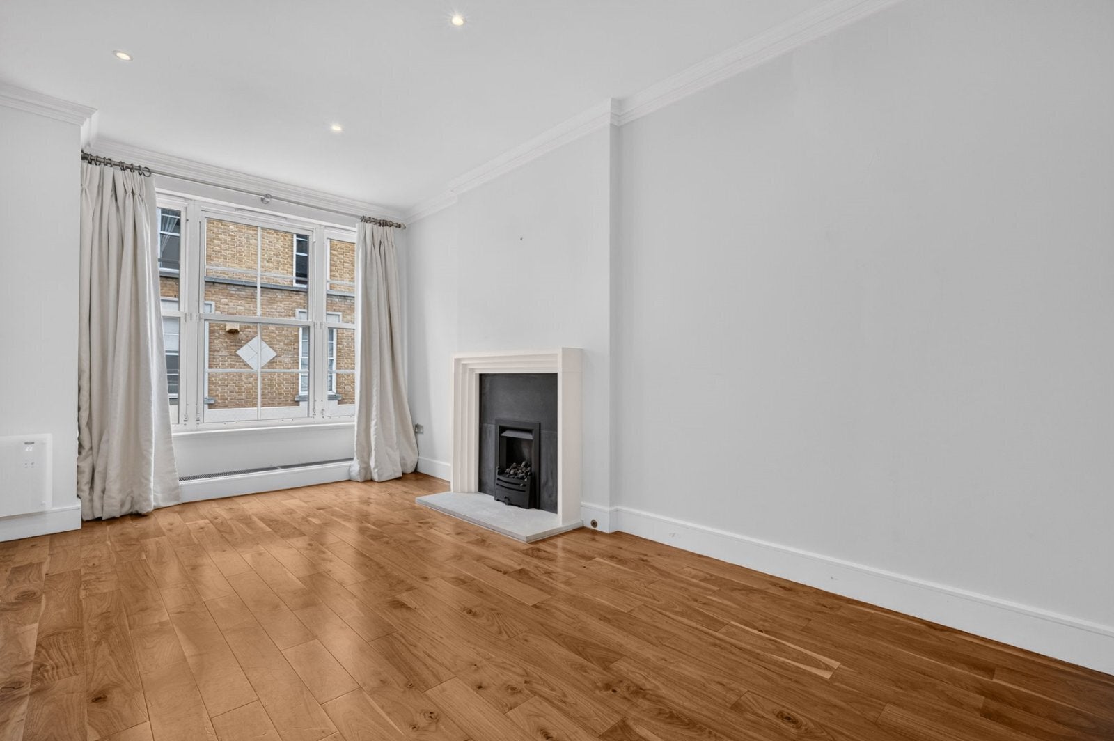House Balvaird Place in City of Westminster