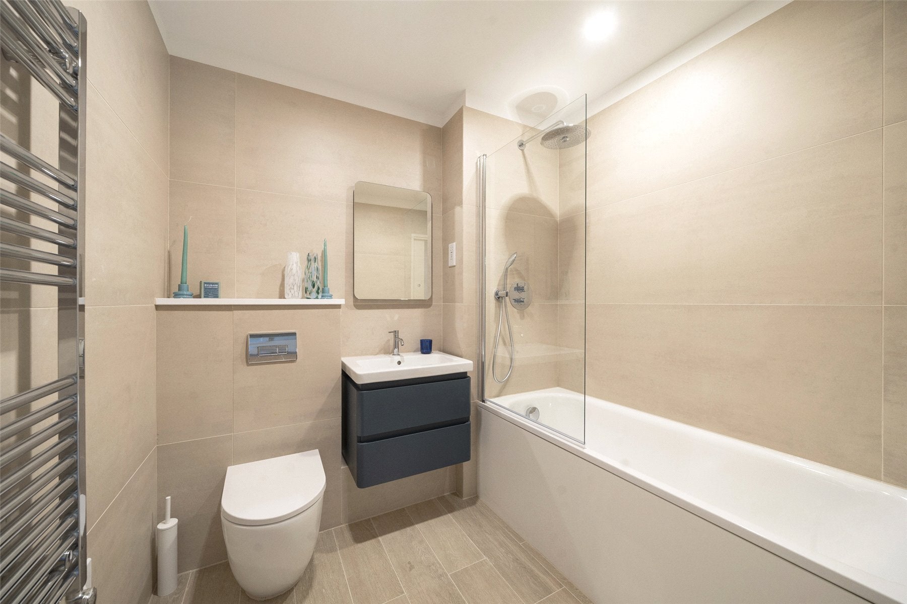 Flat Wyvil Road in Greater London