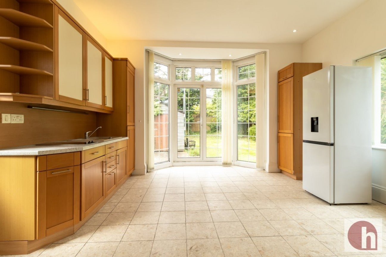 House Hodford Road in Greater London
