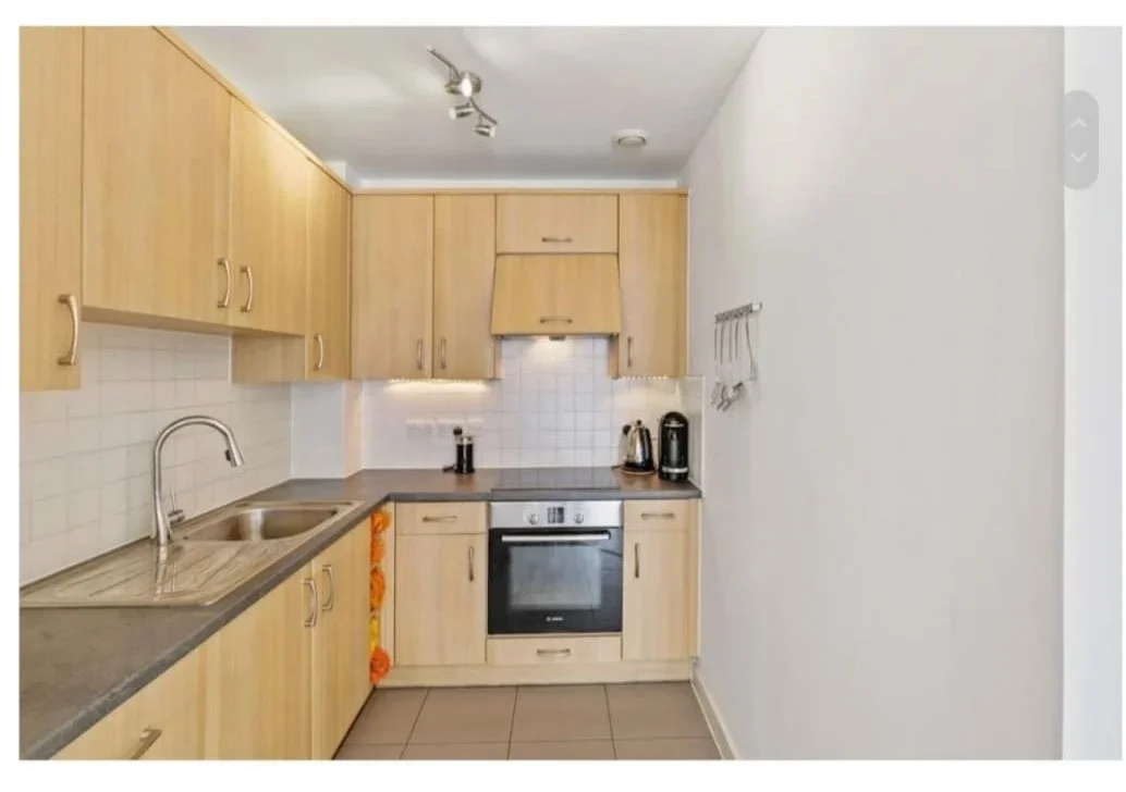Flat Point Pleasant in Greater London