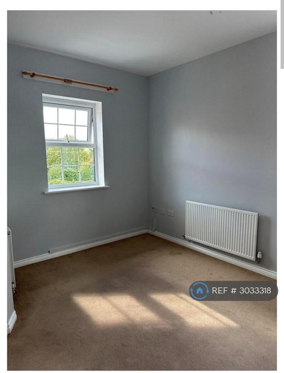 Flat Jubilee Crescent in Mid Suffolk