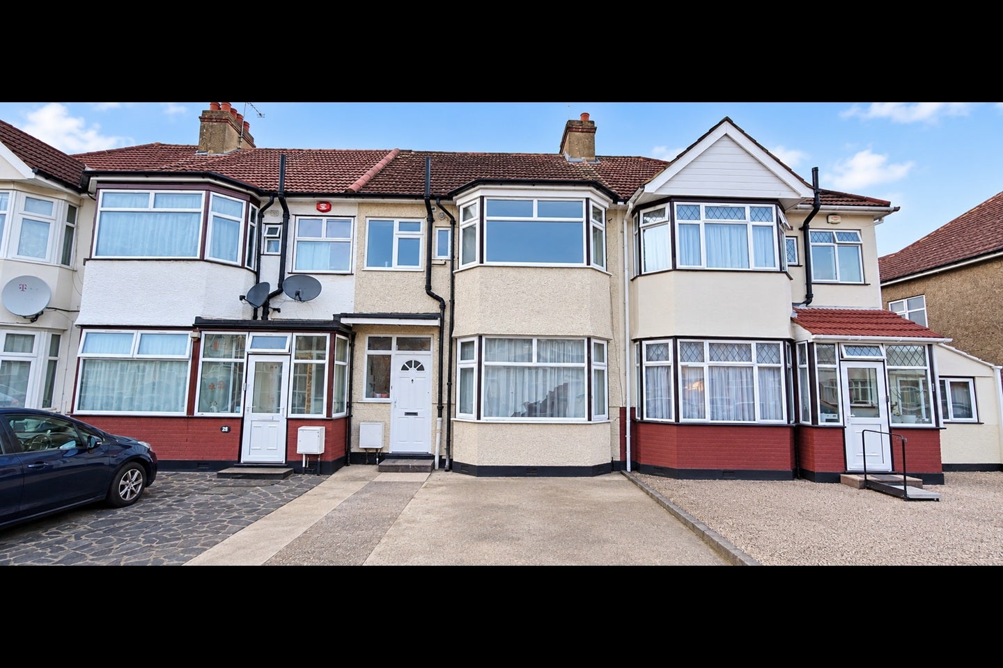 House Byron Avenue in Greater London