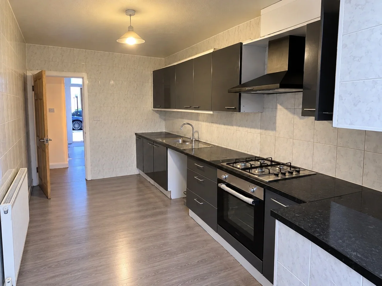 House Byron Avenue in Greater London