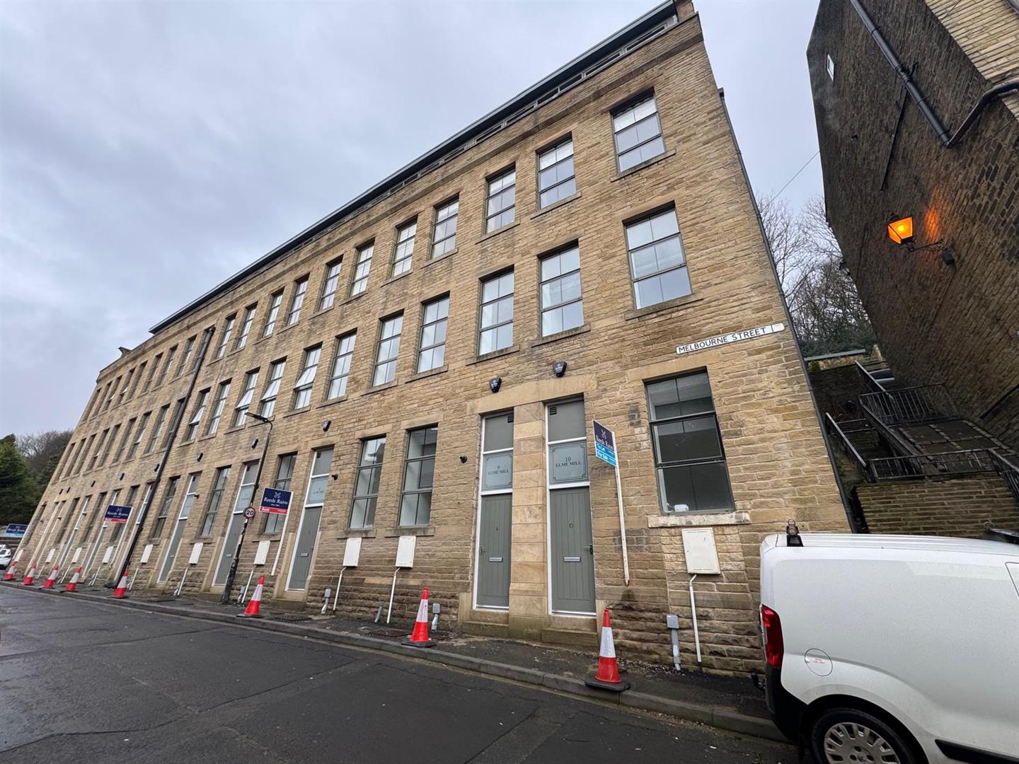 Flat Melbourne Street in Calderdale