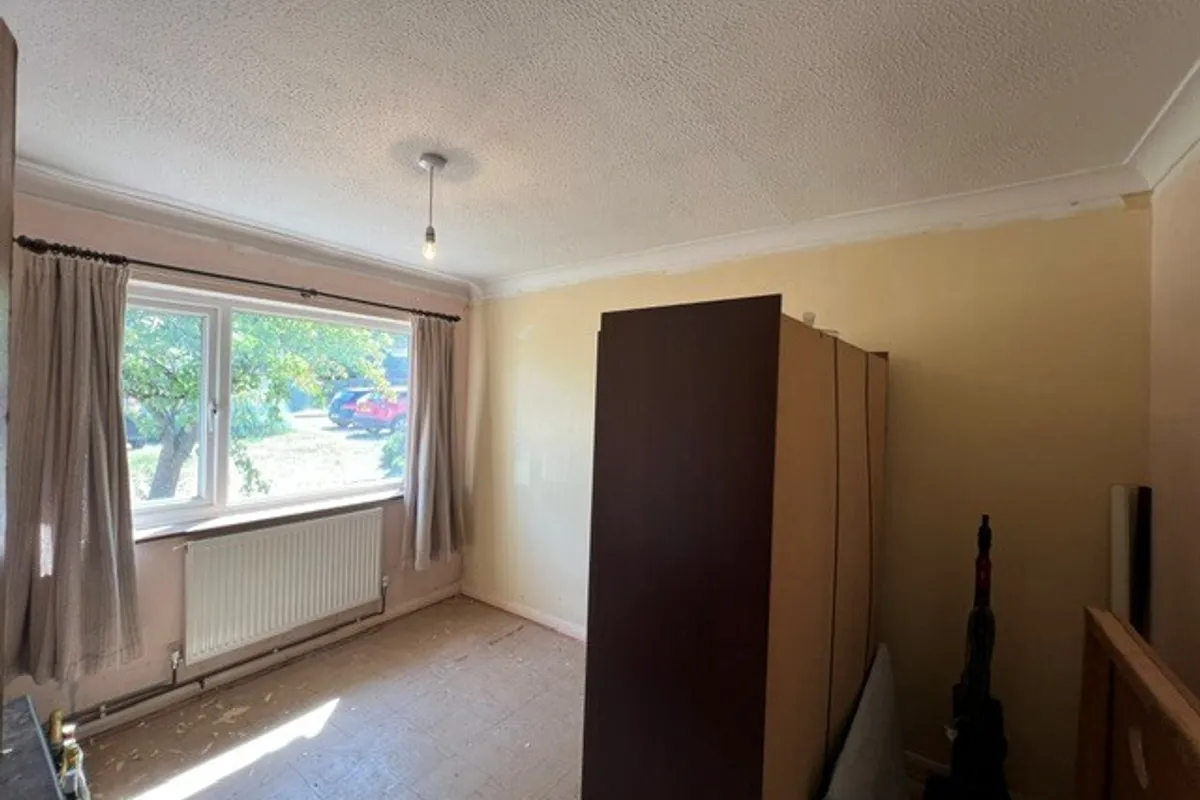 House Broadfields Close in Mid Suffolk